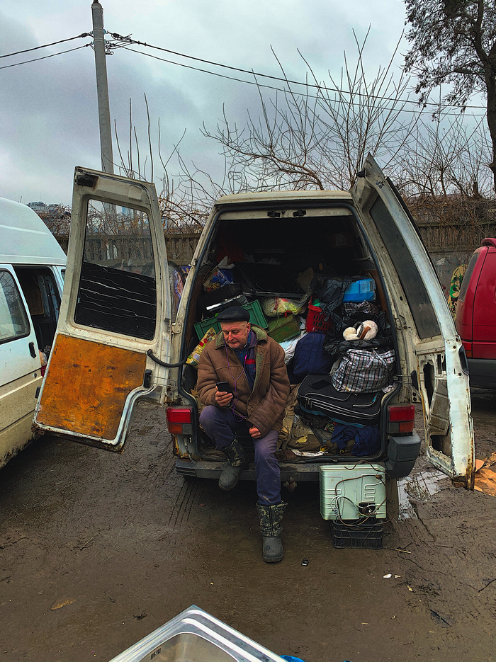 ���� � ����