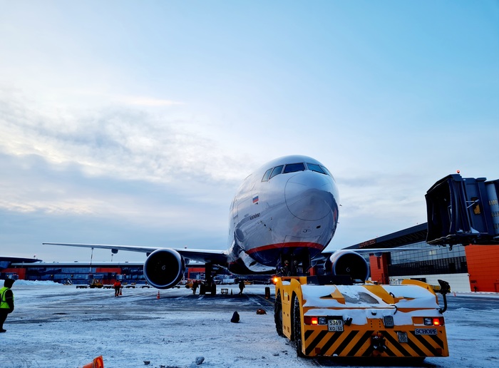 .  , Airbus a320, Boeing 777, Airbus, Boeing,  , , , , , Sukhoi Superjet 100