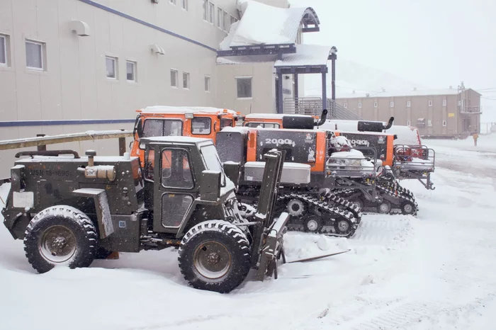 Самый южный город мира: как живут люди в Антарктиде. Мак-Мердо Антарктида, Антарктика, Южный полюс, Север, Путешествия, Океан, Туризм, Наука, Корабль, Исследования, Техника, География, Длиннопост Самый южный город мира: как живут люди в Антарктиде. Мак-Мердо Антарктида, Антарктика, Южный полюс, Север, Путешествия, Океан, Туризм, Наука, Корабль, Исследования, Техника, География, Длиннопост