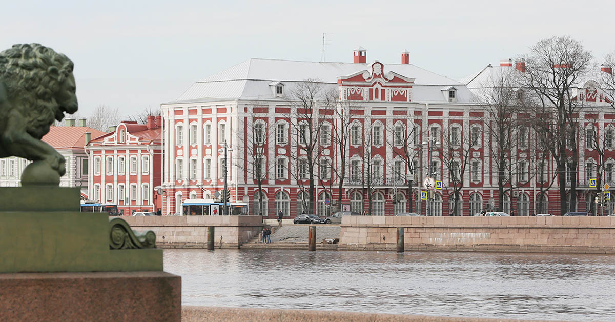 Здание Двенадцати Коллегий В Санкт Петербурге Фото