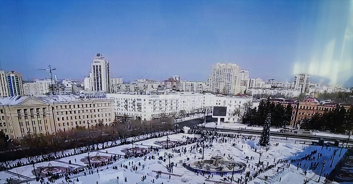 Хабаровск в реальном времени. Площадь Ленина Хабаровск. Хабаровск площадь Ленина сейчас. Хабаровск 2021. Главная площадь Хабаровска.