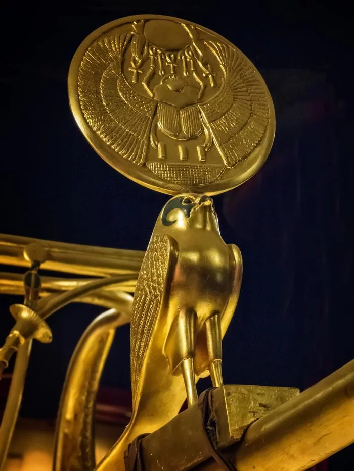 Мастерство Древнего Египта. Золотая колесница из гробницы Тутанхамона Древний Египет, Тутанхамон, Колесница, Золото, Чеканка, Длиннопост