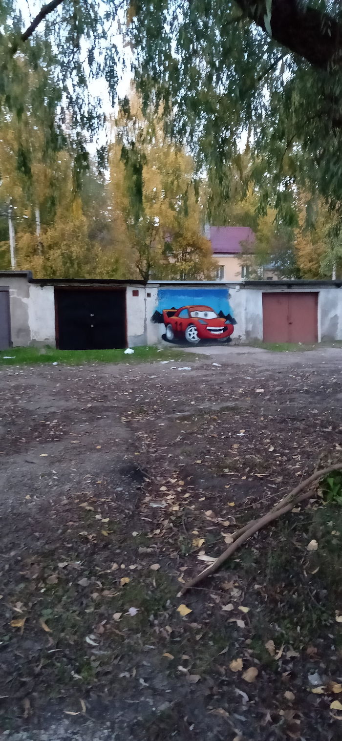      "  "  , ,  ,  ,   , 
