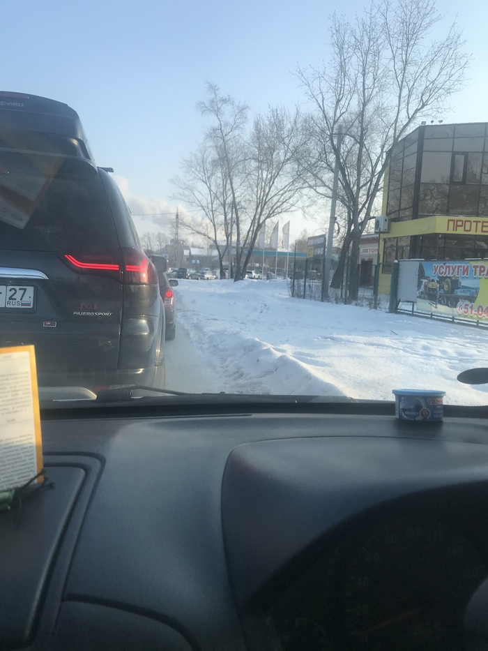 В Комсомольске жесткий дефицит бензина