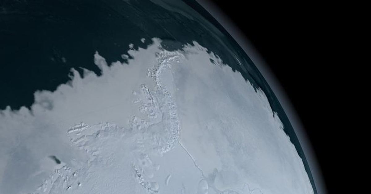Антарктида вид из космоса