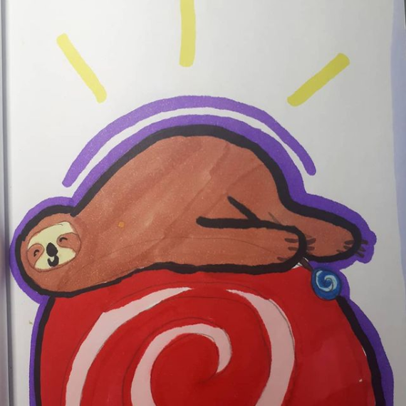 Ленивец на леденце с леденцом в лапе для ЛЛ