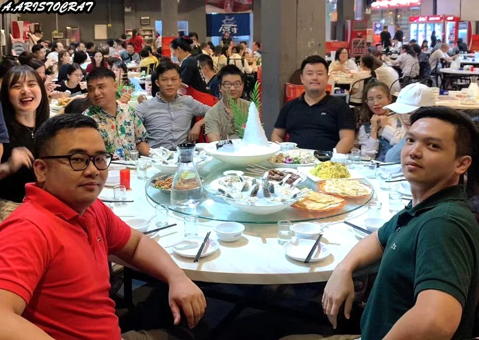 Ссора из-за счета в ресторане - привычное дело в Китае Жизнь за границей, Китай, Китайцы, Азия, Азиаты, Ресторан, Счет, Видео, Длиннопост Ссора из-за счета в ресторане - привычное дело в Китае Жизнь за границей, Китай, Китайцы, Азия, Азиаты, Ресторан, Счет, Видео, Длиннопост