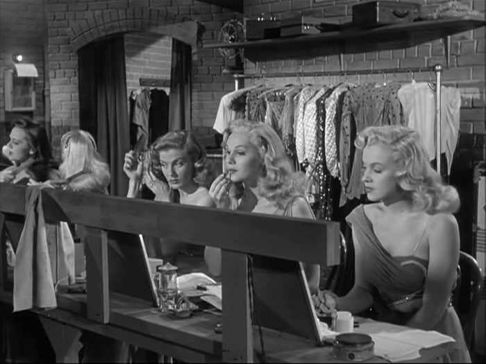 Мэрилин Монро в фильме "Леди из хора" ("Хористки") 1948г., (II) Цикл "Великолепная Мэрилин" 392 серия Цикл, Великолепная, Мэрилин Монро, Актеры и актрисы, Знаменитости, Блондинка, Фильмы, Голливуд, США, 40е, 1948, Промо, Черно-белое фото, Длиннопост, Хористки - мюзикл 1948