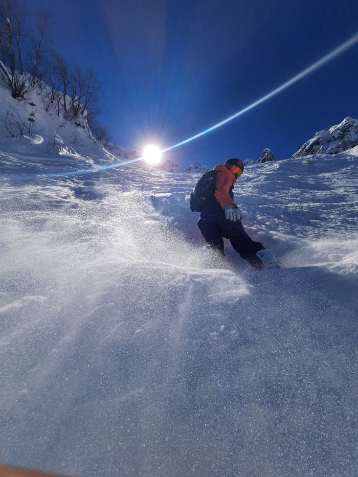 Солнце, снег, борд