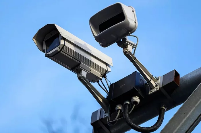 Камеру на Рублёвском шоссе демонтировали из-за клеветы на чиновников ГИБДД, Камера фиксации, Чиновники, Барвиха, Превышение скорости, ИА Панорама, Юмор Камеру на Рублёвском шоссе демонтировали из-за клеветы на чиновников ГИБДД, Камера фиксации, Чиновники, Барвиха, Превышение скорости, ИА Панорама, Юмор