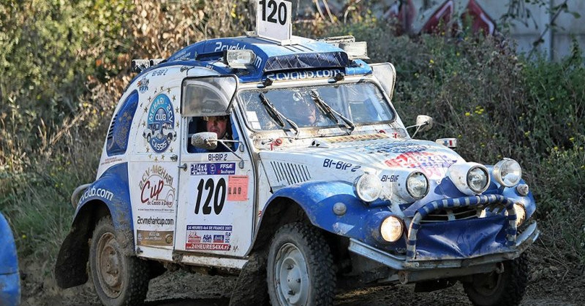 Rally motor. 2cv Dakar.