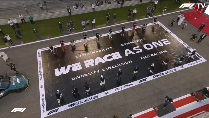 Почти полпелотона не встали на колено во время Гран-При Бахрейна - 2021 Black Lives Matter, Расизм, Спорт, Автоспорт, Формула 1, Гонки, Гонщики
