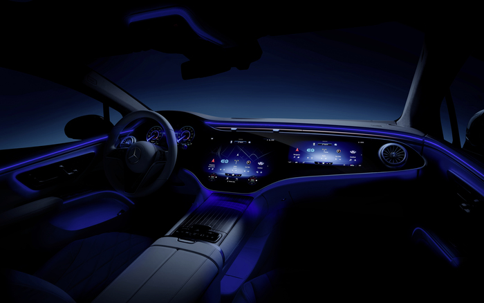 Mercedes EQS       , , 