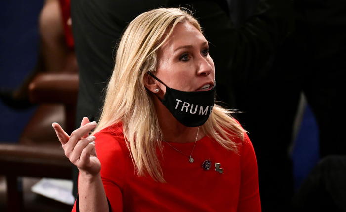 Twitter заблокировал конгрессмена США после поздравления с Пасхой