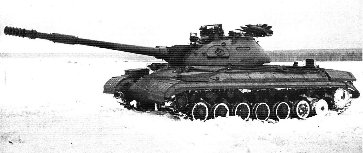 Т м с сс. Т-10 М С ПТРК Малютка. Советский тяжелый танк т-10 м. Т-10 С ПТУРАМИ Малютка танк. Т 10 М объект 734.