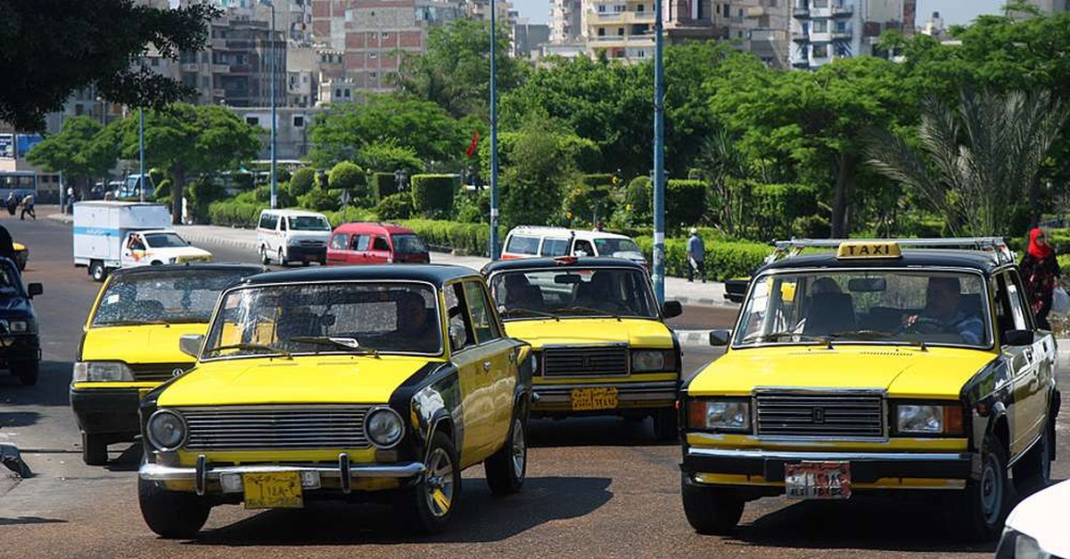 Такси в хургаде. ВАЗ 2107 Египет. Жигули ВАЗ 2107 Египет. ВАЗ 2107 на Кубе.