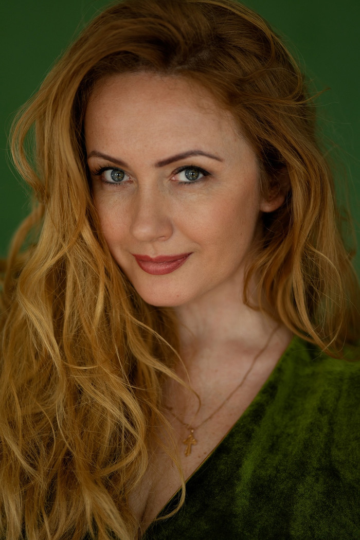 �������