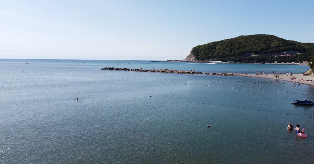 Почему краснодарский. Светлогорское Краснодарский край. Море рядом с Краснодаром. Гостагаевская Джубга. Поселок Колос Краснодарский край.