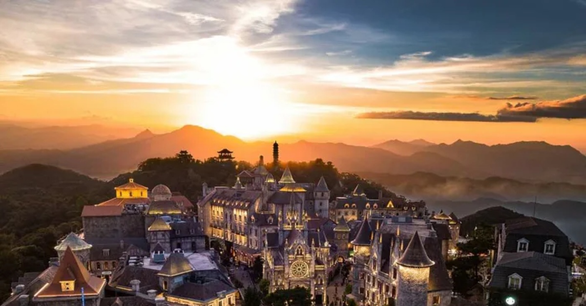 Ba na. Дананг ba na Hills. Ба на Хиллс Вьетнам. Sun World ba na Hills в Дананге. Город Дананг дома.