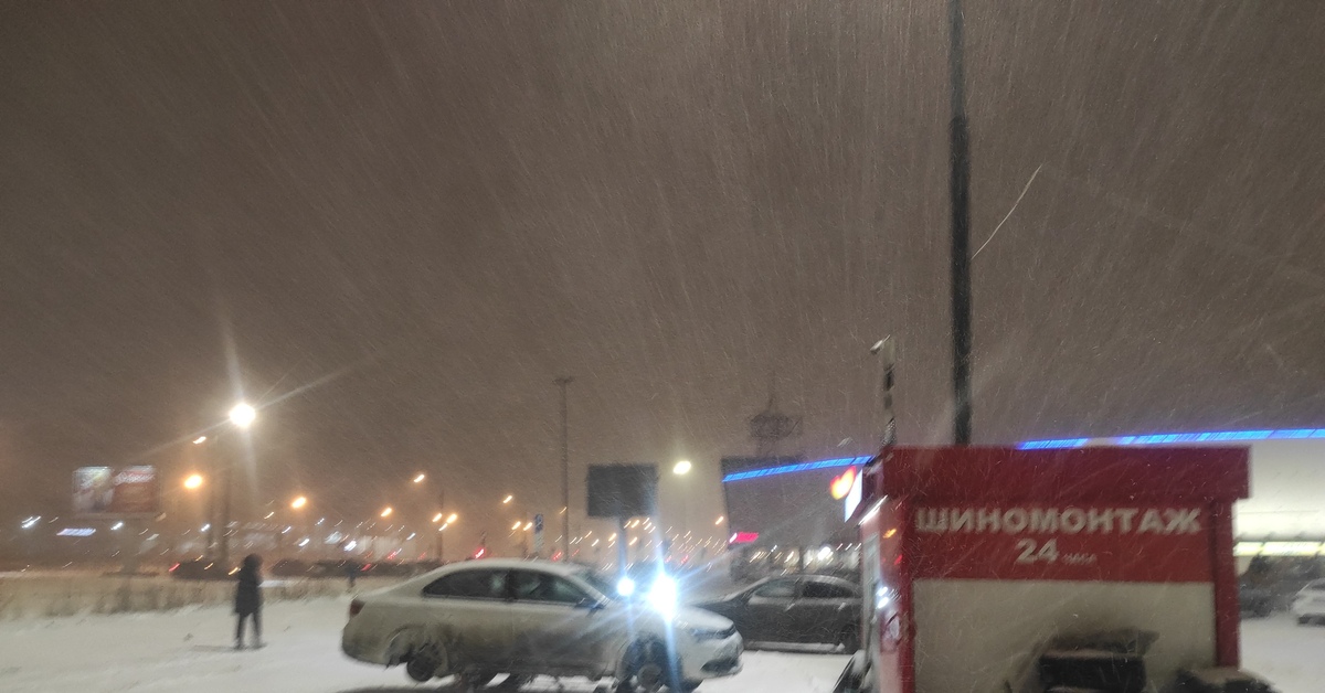 Че я как лох на шипах по асфальту буду | Пикабу