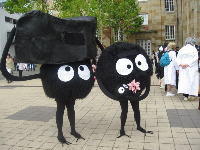 Косплей чернушек из «Унесённых призраками»