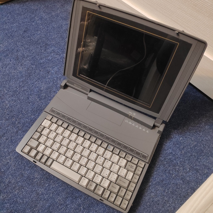 Неопознанная четверка Ретро компьютер, Ноутбук, Безымянный, i486, Длиннопост