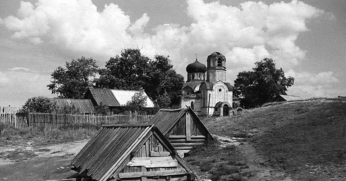 Набережные челны боровецкая. Село Боровецкое Набережные Челны. Село Боровецкое Набережные Челны история. Боровецкий Родник старый Набережные Челны. Церковь старинная Набережные Челны.