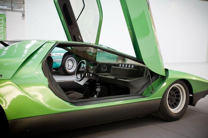          70- , , , , -, , Alfa Romeo, Lamborghini, Lancia, 