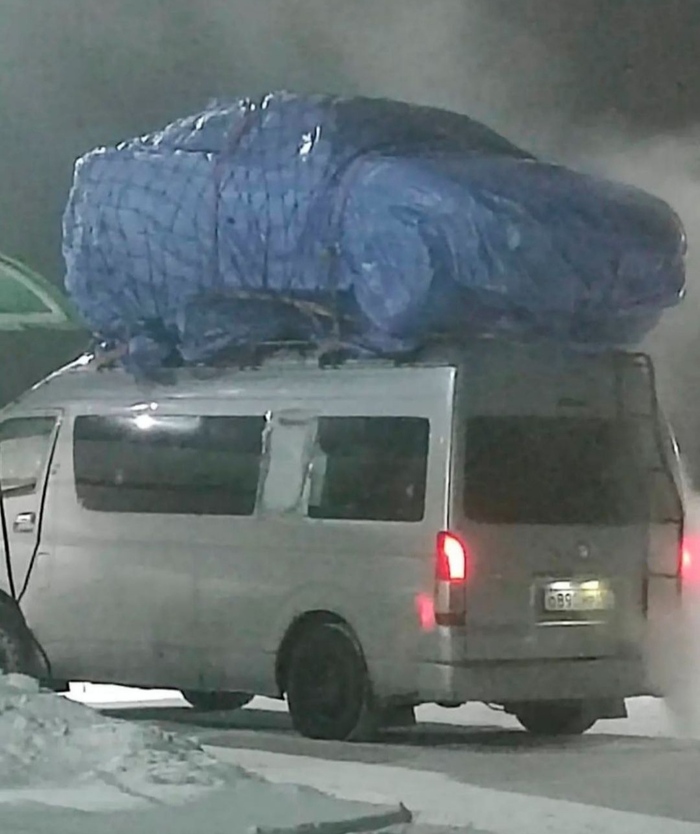 Интересно, что же везут?