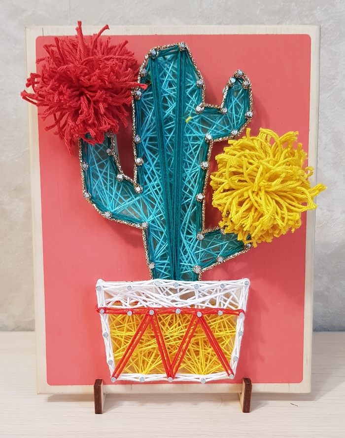 Стринг-арт кактус