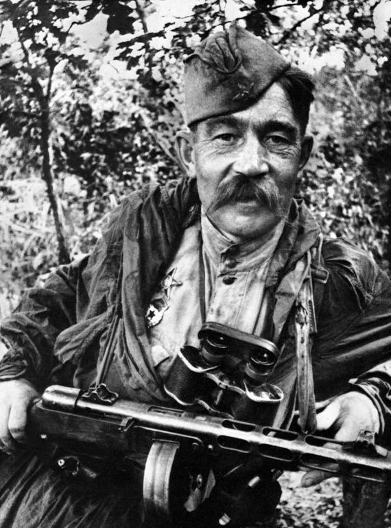 Как раньше выглядели крестьяне среднего возраста