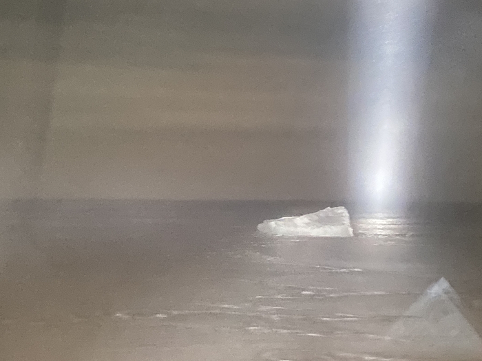 В поисках жертвы Море, Лед, Айсберг