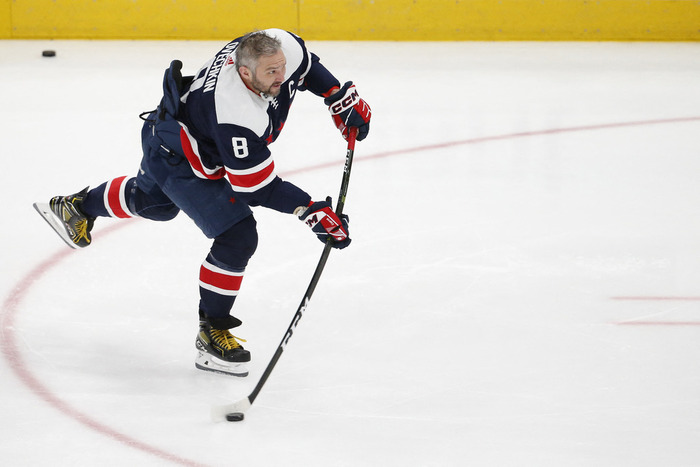 Овечкин стал рекордсменом по количеству матчей в НХЛ среди россиян