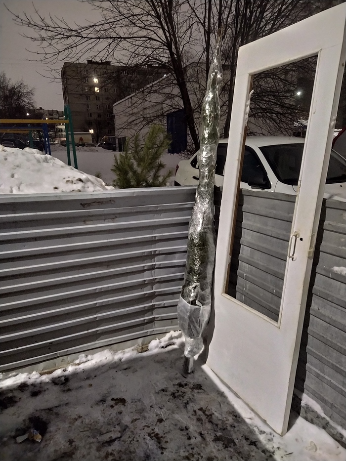 Ещё двое сдали свои позиции