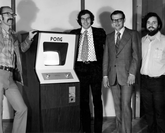 1972 .  Atari       