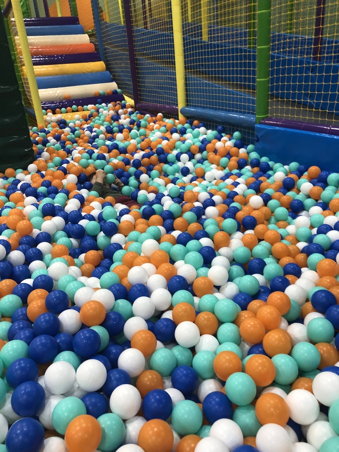 � �������