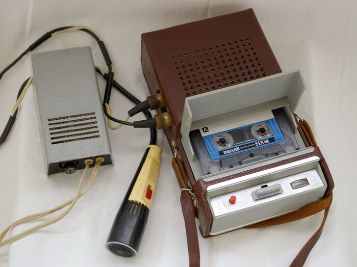 "Десна"-первый отечественный кассетный магнитофон Ностальгия, Ретро, Прошлое, Сделано в СССР, Электроника, Магнитофон, Длиннопост, Ретротехника, Аудиотехника, Аудиокассеты