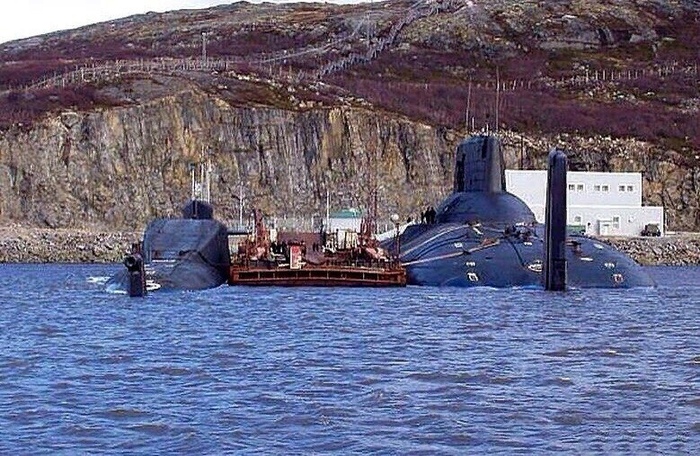 Два стратега в Нерпичьей Фотография, Россия, Море, Скалы, Подводная лодка, Флот