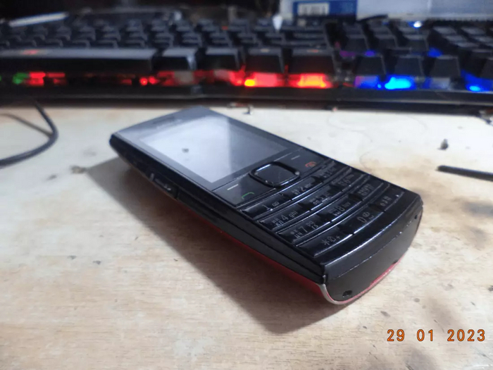 Nokia X2-02:       , , , , , 