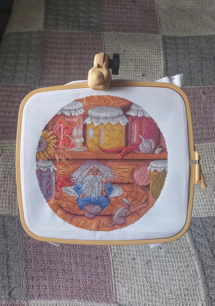 Вышивка с домовиком