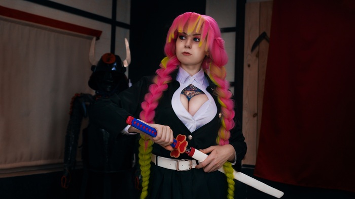 Мицуру из "Клинок рассекающий демонов"