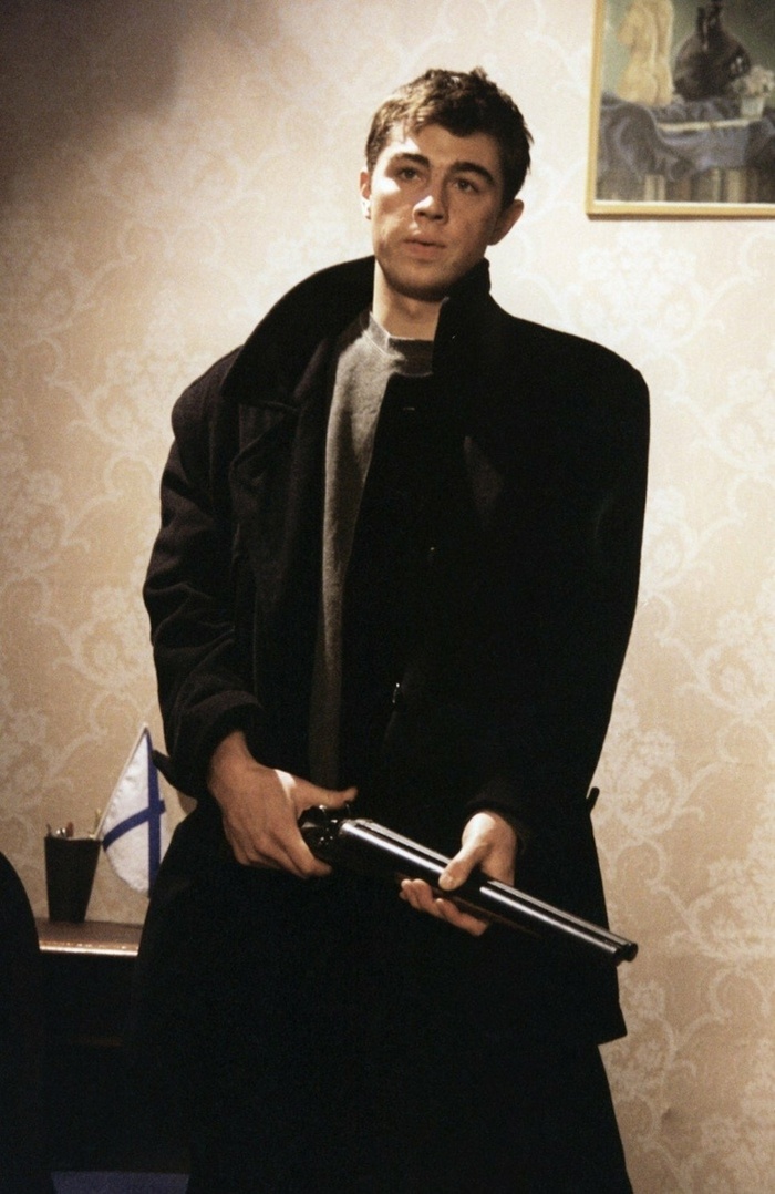 В руках билет до Москвы