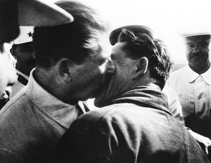 Поцелуй Сталина