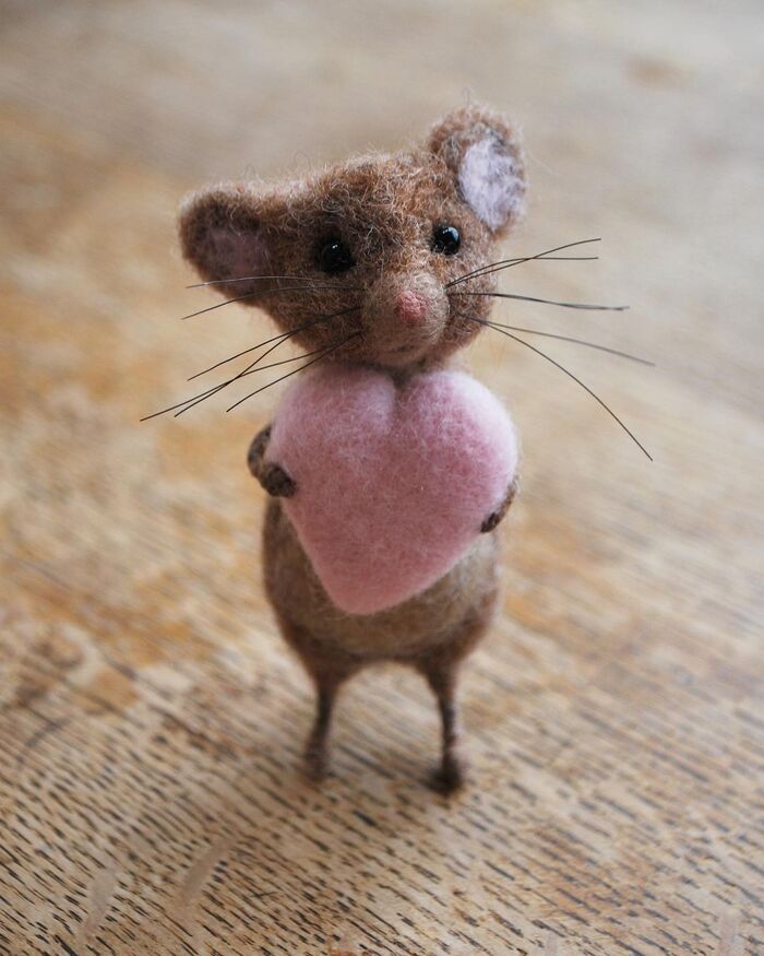 На случай встречи с котом?