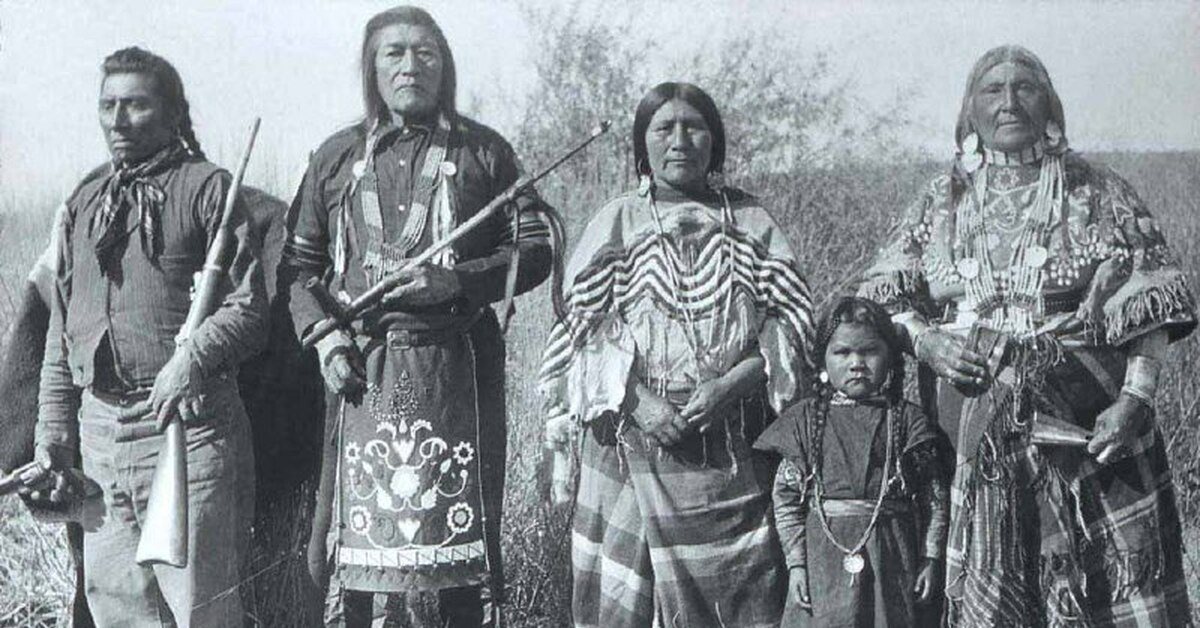 Какие народы коренные в северной америке. Коренные индейцы Америки. Коренные жители Америки индейцы. Индейцы и народы Сибири. Кеты и индейцы.