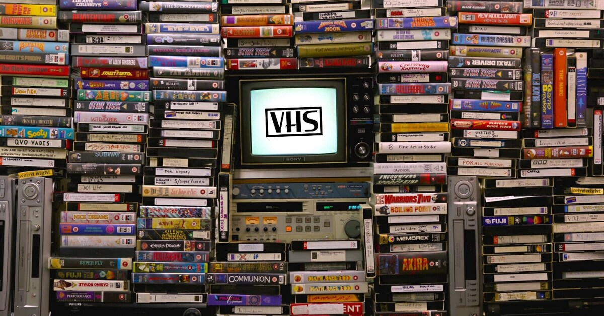 Видеосалон vhs канал. Кассета VHS 90е. Видеокассеты VHS 80х производители. Видеокассеты 90 х VHS. Кассета для видеомагнитофона.