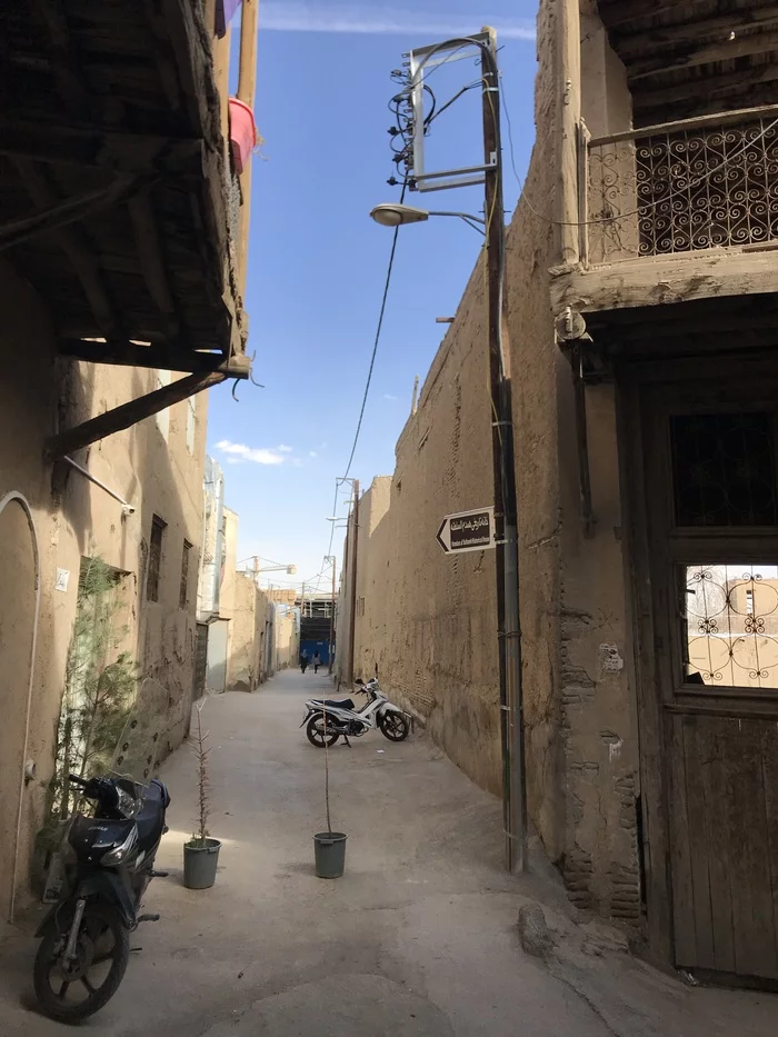 Как мы в Иран на лыжах кататься ездили Иран, Азербайджан, Путешествия, Горы, Сноуборд, Горные лыжи, Длиннопост, Баку, Тегеран, Исфахан, Шираз