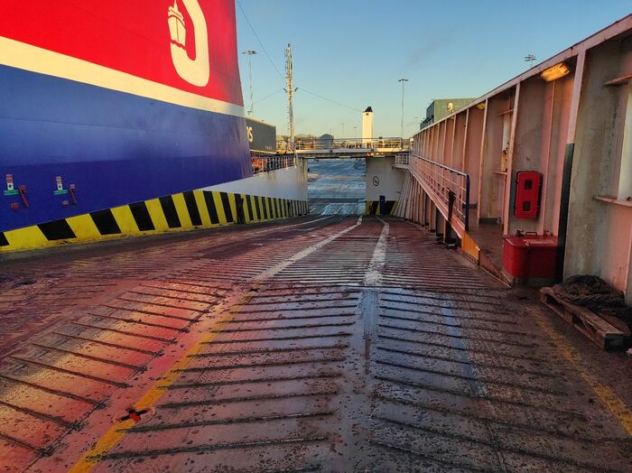 Паромная жизнь