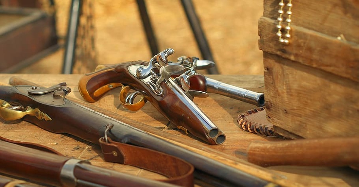 Старинное оружие 6. Оружие. Старинное оружие. Мушкет 18 века.