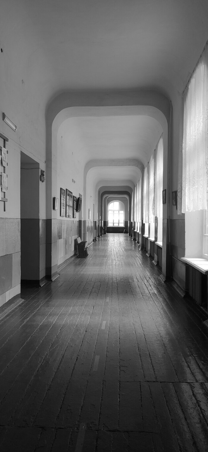 100 летнее здание